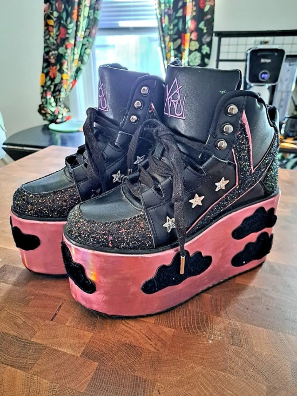YRU Qozmo Sky Platform Sneakers Black & Pink US 7.5